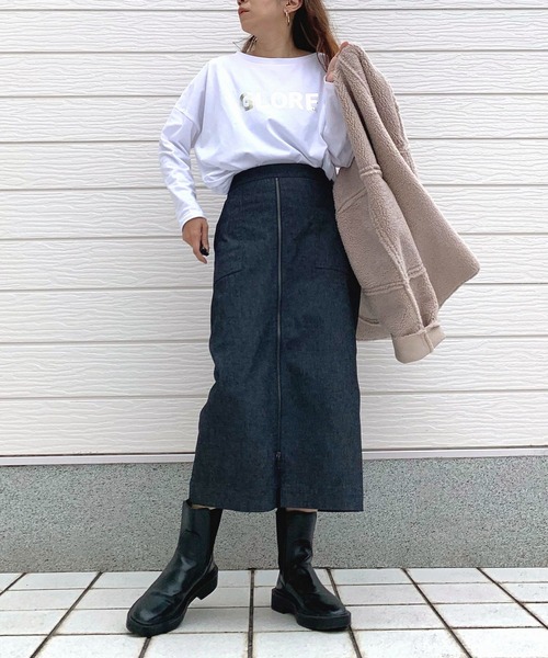 Q（キュー）の「メタリックロゴロンT（Tシャツ/カットソー・レディース・ホワイト/ブラック・MEDIUM）」の17枚目の写真