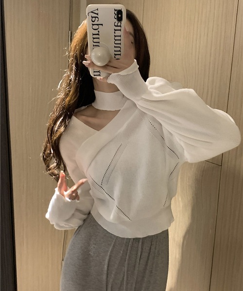 Nia（ニア）の「Nia(ニア)/チョーカー風　クロップドニットトップス（ニット/セーター・レディース・レッド/ブラック/ホワイト/ベージュ・FREE）」の5枚目の写真