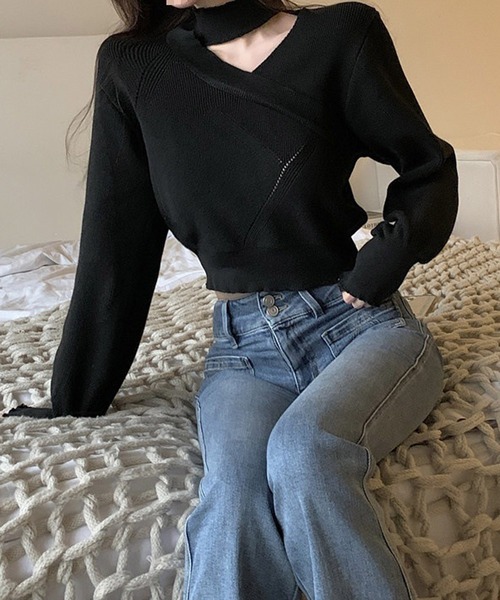 Nia（ニア）の「Nia(ニア)/チョーカー風　クロップドニットトップス（ニット/セーター・レディース・レッド/ブラック/ホワイト/ベージュ・FREE）」の14枚目の写真