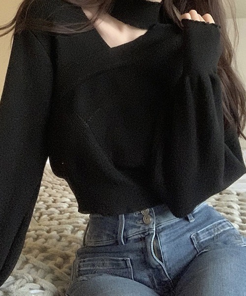 Nia（ニア）の「Nia(ニア)/チョーカー風　クロップドニットトップス（ニット/セーター・レディース・レッド/ブラック/ホワイト/ベージュ・FREE）」の16枚目の写真