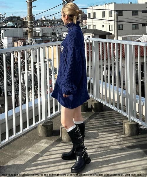 BACK TO THE FIELD（バック トゥー ザ フィールド）の「【MLB】ハイネックモールニットトップス（ニット/セーター・レディース・オフホワイト/ネイビー/パープル・FREE）」の11枚目の写真