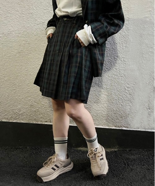 DOUBLE NAME(ダブルネーム)の「プリーツミニスカート(スカート・レディース・ネイビー系/グリーン系・FREE)」の10枚目の写真