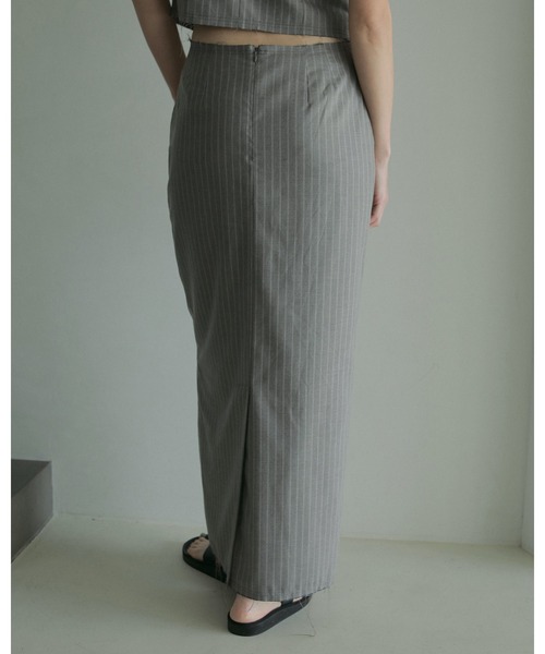 anuke(アンヌーク)の「Cutoff Pencil Skirt(スカート・レディース・グレー/ブラック・36inch/38inch)」の6枚目の写真