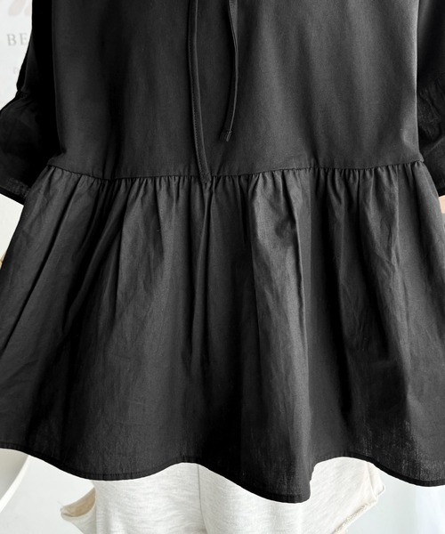 classicalelf(クラシカルエルフ)の「Tシャツより上品に、ブラウスより気軽に。体型カバー♪綿100%前後2WAYシルケット加工布帛コンビリボンペプラムオーバーサイズトップス(半袖)(Tシャツ/カットソー・レディース・ブラック/アイボリー/グレイッシュベージュ・LARGE/MEDIUM/SMALL/X-LARGE)」の9枚目の写真