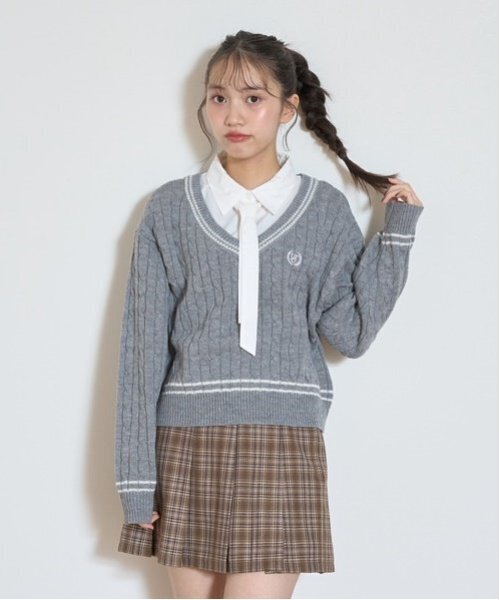 LOVETOXIC（ラブトキシック）の「レイヤードチルデンニット（ニット/セーター・キッズ・トップグレー/エンジ/ベージュ/アイボリー・L/M/S）」の2枚目の写真