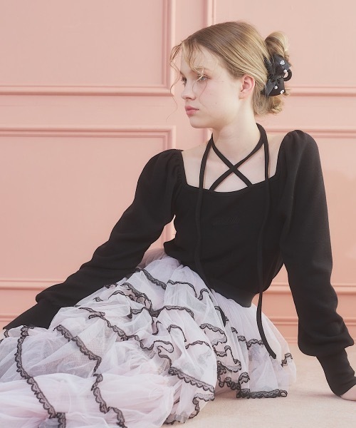 lilLilly（リルリリー）の「マルチニットパワショルトップス（ニット/セーター・レディース・ブラック/グレー/ピンク/ホワイト・FREE）」の2枚目の写真