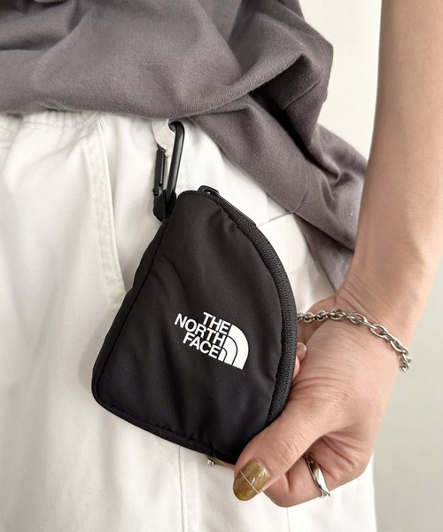 THE NORTH FACE(ザノースフェイス)の「THE NORTH FACE(ザ・ノースフェイス)/A4対応 軽量 大容量 ショルダー ホーボーバッグ/URBAN BIG SHOULDER BAG(ショルダーバッグ・レディース・ライトベージュ/ブラック/ブラック系その他/クリーム/ブラウン/ライトグレー/サンドベージュ・FREE)」の15枚目の写真