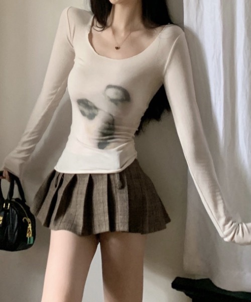 lilful（リルフル）の「Y2KニュアンスぼかしプリントシアーロンT（Tシャツ/カットソー・レディース・ホワイト・L/M）」の3枚目の写真