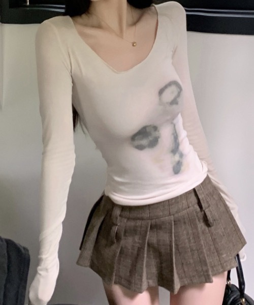 lilful（リルフル）の「Y2KニュアンスぼかしプリントシアーロンT（Tシャツ/カットソー・レディース・ホワイト・L/M）」の4枚目の写真