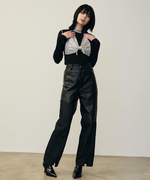 uyu.(ウユ)の「ショルダーラインバイカラーリブニットトップス【uyu./ウユ】(Tシャツ/カットソー・レディース・グリーン/レッド/ブラック・FREE)」の6枚目の写真