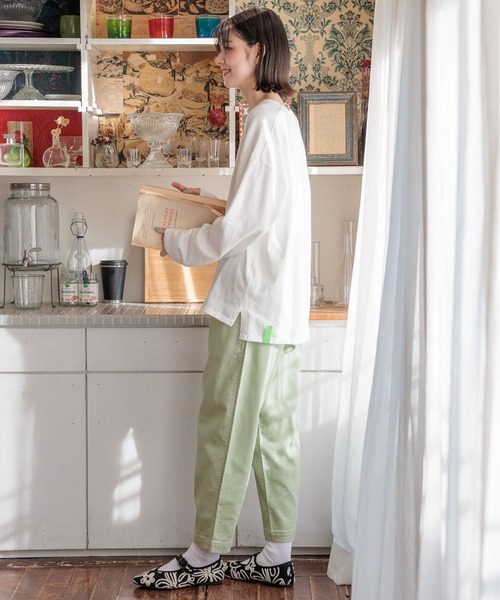 niko and...（ニコアンド）の「COLORマイスターロンTEE（Tシャツ/カットソー・レディース・ホワイト/オフホワイト/ピンク/イエロー/ブルー・MEDIUM/LARGE）」の13枚目の写真