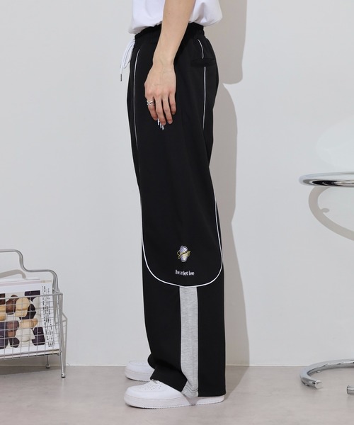 RE730(アールイーセブンサーティー)の「Piping track pants / パイピングトラックパンツ unisex(スウェットパンツ・メンズ・ネイビー/グレー/ブラック・XL/L/M)」の14枚目の写真