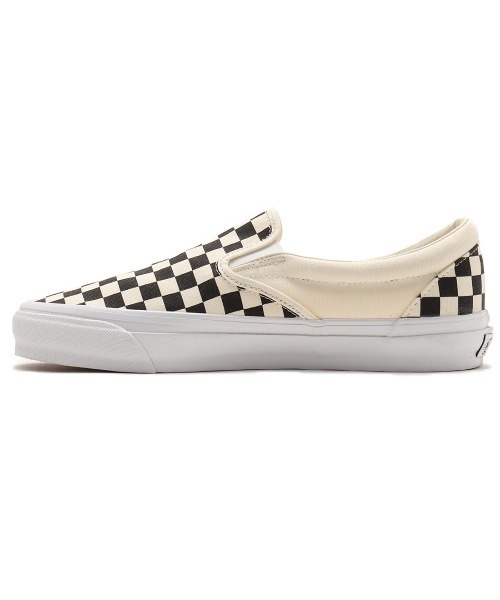 VANS(バンズ)の「VANS LX Slip-On Reissue 98 / ヴァンズ エルエックス スリップオン リイシュー 98(スニーカー・メンズ・チェック・26.5cm/27.5cm/28.5cm/26.0cm/27.0cm/28.0cm/29.0cm/30.0cm/24.0cm/24.5cm/25.0cm/25.5cm/23.0cm/23.5cm)」の5枚目の写真