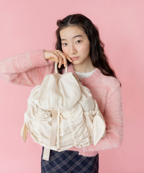 Casselini(キャセリーニ)の「Casselini(キャセリーニ)シャーリングバックパック(バックパック/リュック・レディース・アイボリー/ブラック/カーキ・FREE)」の1枚目の写真