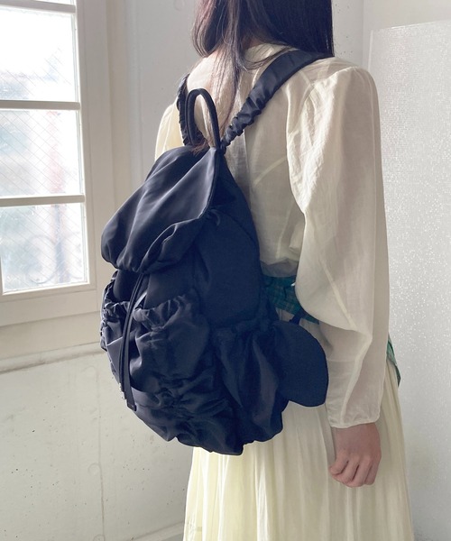 Casselini(キャセリーニ)の「Casselini(キャセリーニ)シャーリングバックパック(バックパック/リュック・レディース・アイボリー/ブラック/カーキ・FREE)」の17枚目の写真