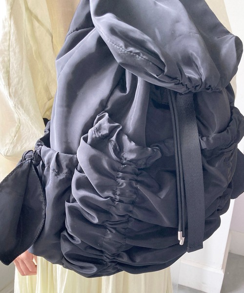 Casselini(キャセリーニ)の「Casselini(キャセリーニ)シャーリングバックパック(バックパック/リュック・レディース・アイボリー/ブラック/カーキ・FREE)」の20枚目の写真