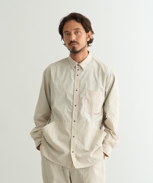 NANGA（ナンガ）の「HINOC RIPSTOP UT SHIRT/ヒノック リップストップ ユーティリティ シャツ（シャツ/ブラウス・メンズ・ライトグレー/ブラック/モカ・L/M/S/XL）」の12枚目の写真