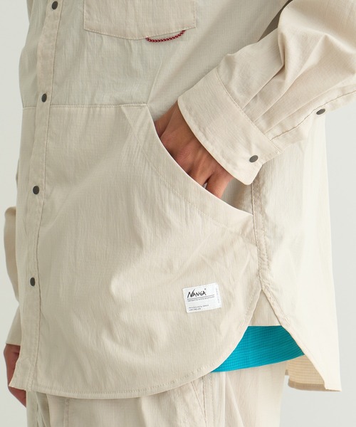 NANGA（ナンガ）の「HINOC RIPSTOP UT SHIRT/ヒノック リップストップ ユーティリティ シャツ（シャツ/ブラウス・メンズ・ライトグレー/ブラック/モカ・L/M/S/XL）」の21枚目の写真