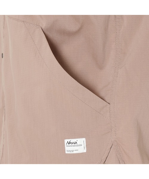 NANGA（ナンガ）の「HINOC RIPSTOP UT SHIRT/ヒノック リップストップ ユーティリティ シャツ（シャツ/ブラウス・メンズ・ライトグレー/ブラック/モカ・L/M/S/XL）」の8枚目の写真