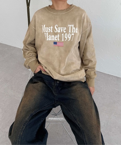 sedacle(セダクル)の「加工フラッグスウェットロンT(Tシャツ/カットソー・メンズ・ベージュ/レッド/ブラック・SMALL/MEDIUM/LARGE)」の2枚目の写真