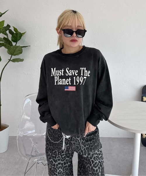 sedacle(セダクル)の「加工フラッグスウェットロンT(Tシャツ/カットソー・メンズ・ベージュ/レッド/ブラック・SMALL/MEDIUM/LARGE)」の5枚目の写真