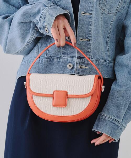 OPAQUE.CLIP（オペークドットクリップ）の「【2WAY】キャンバストリミングデザインバッグ（ショルダーバッグ・レディース・オレンジ/ブラック・00）」の6枚目の写真