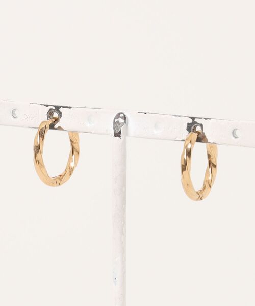 ARCHIVER（アーカイバ）の「【RS】【Stainless】 Twist Pierce 14mm（ピアス（両耳用）・レディース・ゴールド/シルバー/ブラック・FREE）」の4枚目の写真