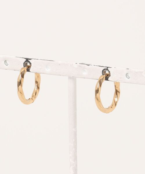 ARCHIVER（アーカイバ）の「【RS】【Stainless】 Twist Pierce 14mm（ピアス（両耳用）・レディース・ゴールド/シルバー/ブラック・FREE）」の8枚目の写真