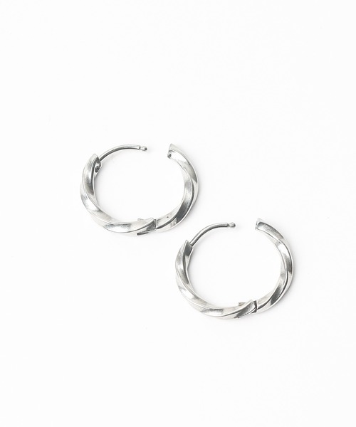 ARCHIVER（アーカイバ）の「【RS】【Stainless】 Twist Pierce 14mm（ピアス（両耳用）・レディース・ゴールド/シルバー/ブラック・FREE）」の5枚目の写真
