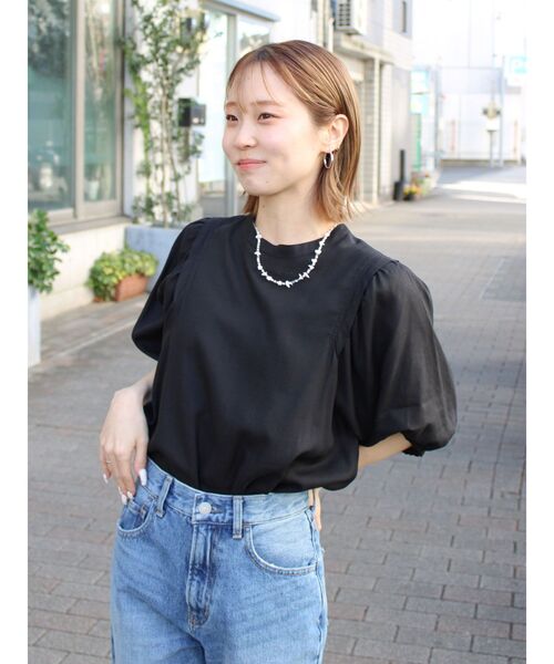 Ungrid(アングリッド)の「【WEB限定】パフスリーブブラウス(シャツ/ブラウス・レディース・オフホワイト/ブラック/レッド・FREE)」の15枚目の写真