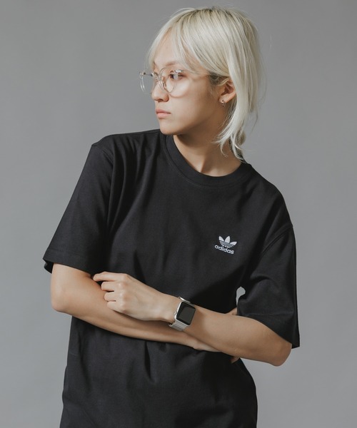 adidas(アディダス)の「adidas/アディダス BACK+FRONT TREFOIL BOXY T-SHIRT Tシャツ(Tシャツ/カットソー・メンズ・ブラック・2XL/XL/L/M/S/XS)」の15枚目の写真