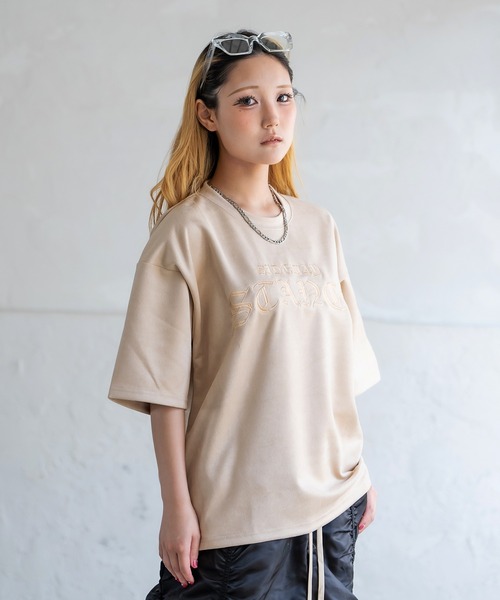 SIDEWAY STANCE(サイドウェイスタンス)の「【SIDEWAY STANCE】スエードポンチ BLロゴ刺しゅう 半袖Tシャツ(Tシャツ/カットソー・メンズ・ベージュ/ピンク/チャコール・SMALL/MEDIUM/LARGE)」の12枚目の写真