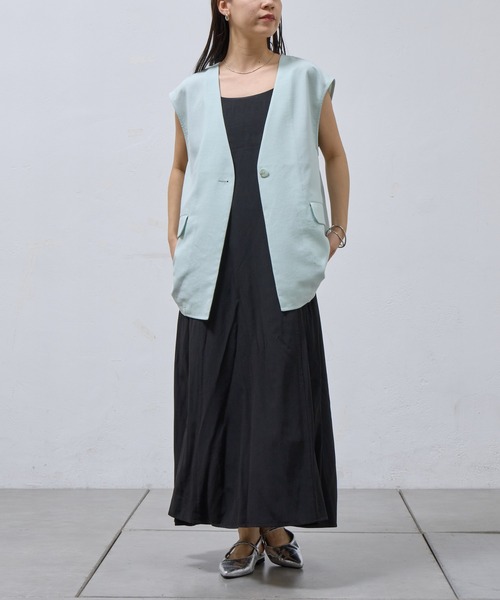 COLONY 2139(コロニートゥーワンスリーナイン)の「テックリネンノーカラーシングルジレ(その他アウター・レディース・ブラック/グレイッシュベージュ/ブラウン/ミント・SMALL/MEDIUM)」の11枚目の写真