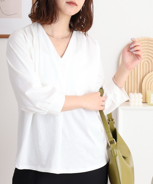 atONE(アットワン)の「ブラウス風タックスキッパー 七分丈Tシャツ(Tシャツ/カットソー・レディース・グレイッシュベージュ/チャコールグレー/ブラック/ホワイト/モカ・LL~3L/M-L/4L~5L)」の22枚目の写真