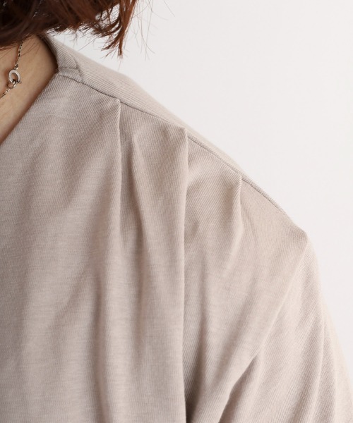 atONE(アットワン)の「ブラウス風タックスキッパー 七分丈Tシャツ(Tシャツ/カットソー・レディース・グレイッシュベージュ/チャコールグレー/ブラック/ホワイト/モカ・LL~3L/M-L/4L~5L)」の17枚目の写真