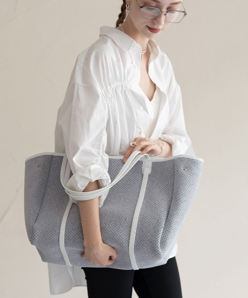 HAYNI（ヘイニ）の「Traviee トラヴィ（トートバッグ・レディース・ライトグレー/カーキ/ブラック/バーガンディー/ベージュ・FREE）」の3枚目の写真