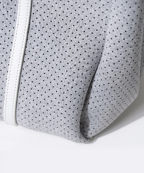 HAYNI（ヘイニ）の「Traviee トラヴィ（トートバッグ・レディース・ライトグレー/カーキ/ブラック/バーガンディー/ベージュ・FREE）」の11枚目の写真