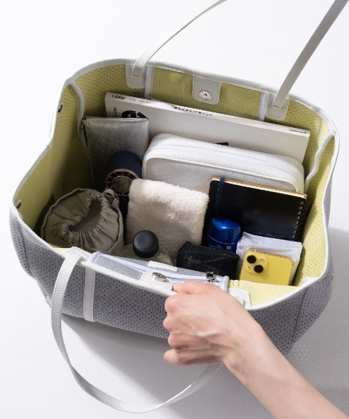 HAYNI（ヘイニ）の「Traviee トラヴィ（トートバッグ・レディース・ライトグレー/カーキ/ブラック/バーガンディー/ベージュ・FREE）」の9枚目の写真