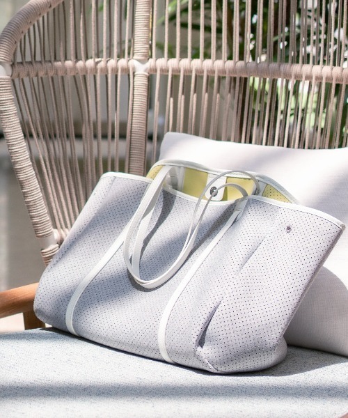 HAYNI（ヘイニ）の「Traviee トラヴィ（トートバッグ・レディース・ライトグレー/カーキ/ブラック/バーガンディー/ベージュ・FREE）」の7枚目の写真