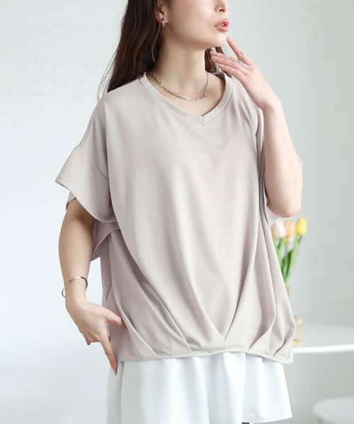 GOLDJAPAN(ゴールドジャパン)の「Vネックタケノコタックカットソー【大きいサイズ対応】(Tシャツ/カットソー・レディース・ブラック/ネイビー/オフホワイト/グレー系・LL~3L/4L~5L)」の3枚目の写真