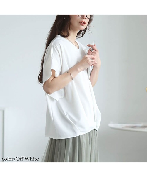 GOLDJAPAN(ゴールドジャパン)の「Vネックタケノコタックカットソー【大きいサイズ対応】(Tシャツ/カットソー・レディース・ブラック/ネイビー/オフホワイト/グレー系・LL~3L/4L~5L)」の12枚目の写真