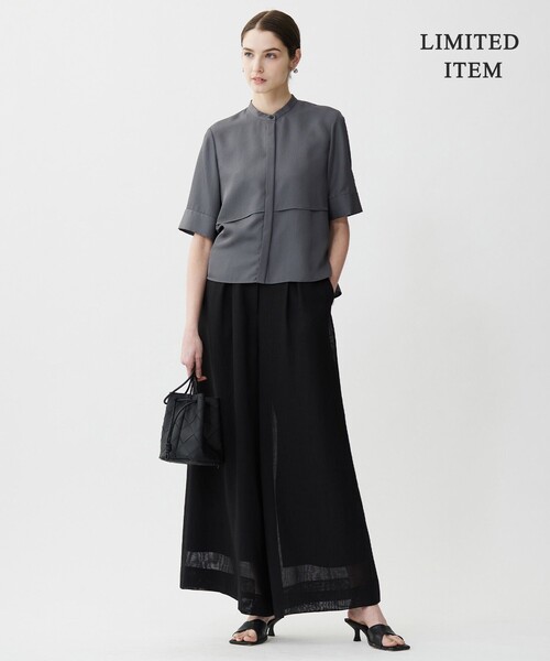 【ICB アイシービー】シルキーツイル クロップドシャツ/美品/光沢/ブラック シルキーツイル 半袖クロップドシャツ（シャツ/ブラウス）｜ICB