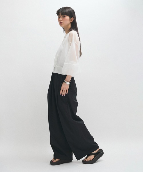 ADAM ET ROPE'（アダムエロペ）の「シアーロゴカーディガン（カーディガン/ボレロ・レディース・ホワイト/ブラック/オレンジ・FREE）」の5枚目の写真