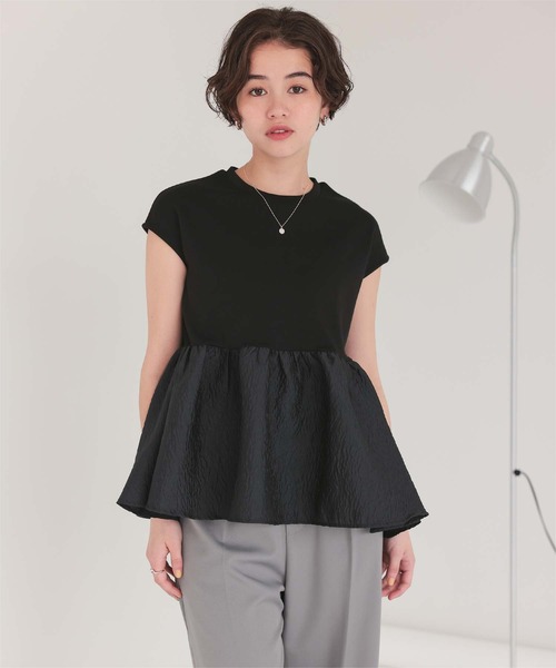 titivate(ティティベイト)の「シアージャガードドッキングトップス(Tシャツ/カットソー・レディース・ブラック/オフホワイト/ライトイエロー・S/M/L)」の1枚目の写真