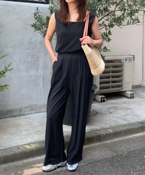 Teem Store(チームストア)の「【2点セット】 スクエアネックブラウス タックワイドパンツ(シャツ/ブラウス・レディース・アイボリー/ブラック/グレー/ベージュ・F)」の11枚目の写真