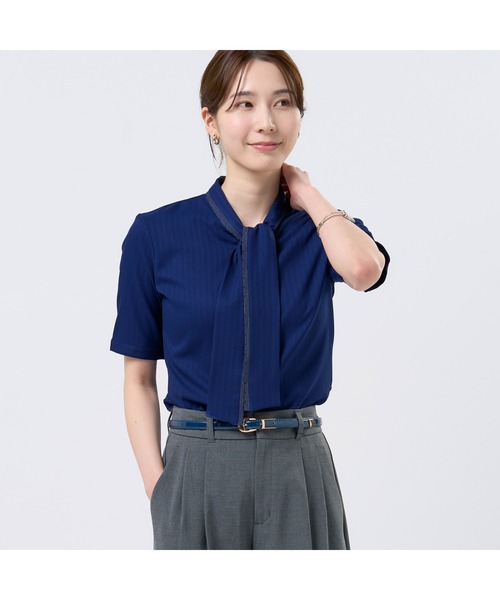 TOKYO SHIRTS(トウキョウシャツ)の「【吸水速乾】【COFREX】配色ボウタイブラウス 五分袖 レディースデザインシャツ(シャツ/ブラウス・レディース・ネイビー・M/LL/XL/S/L)」の1枚目の写真