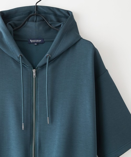 Blue Standard (ブルースタンダード)の「【Blue Standard:ブルースタンダード】接触冷感 COOLスムース リラックスフィット 5分袖フルジップパーカー 冷房対策 紫外線対策 日差し対策(パーカー・メンズ・ブラック/グレー/ブルー/チャコールグレー/ネイビー・MEDIUM/LARGE/X-LARGE)」の17枚目の写真