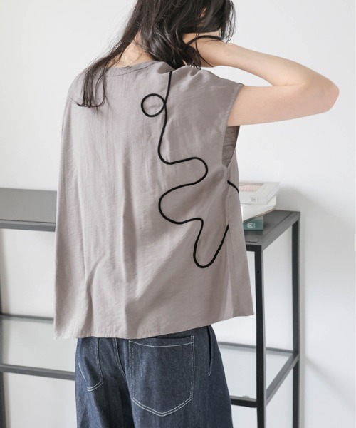 SUGAR BISKET(シュガービスケット)の「コード刺繍リネンライクトップス(Tシャツ/カットソー・レディース・グレイッシュベージュ/ブラック/ホワイト・フリー)」の20枚目の写真