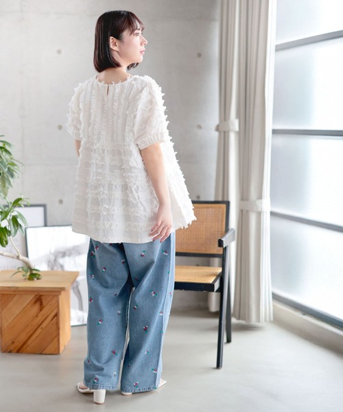 Ruwan yu(ルワンユー)の「フリンジジャガードペプラム半袖プルオーバー【大きいサイズ対応】(シャツ/ブラウス・レディース・ホワイト・L/LL/3L/4L)」の19枚目の写真