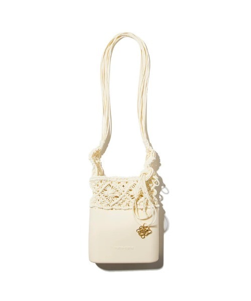 Kinetics（キネティクス）の「nana-nana KNOT SILICONE KNITTING MINI SHOULDER BAG（ナナナナ ノット シリコンニット ミニショルダーバッグ）（ショルダーバッグ・レディース・アイボリー/ブラック・ONE SIZE）」の2枚目の写真